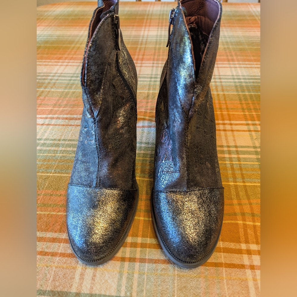 L"Artiste Spring Step Boots